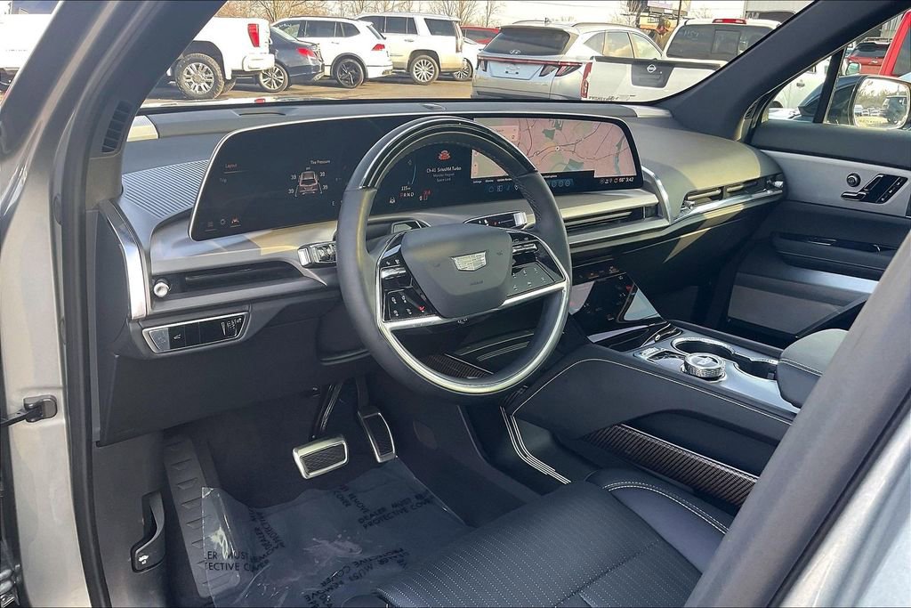 Used 2026 Cadillac Vistiq Luxury image 19