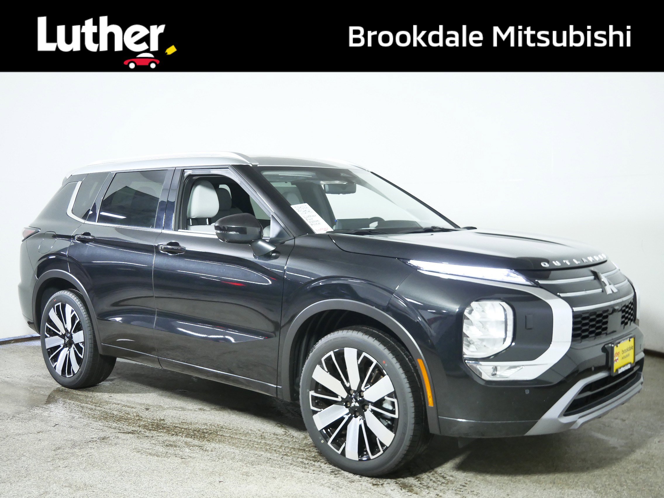 New 2025 Mitsubishi Outlander Platinum Edition