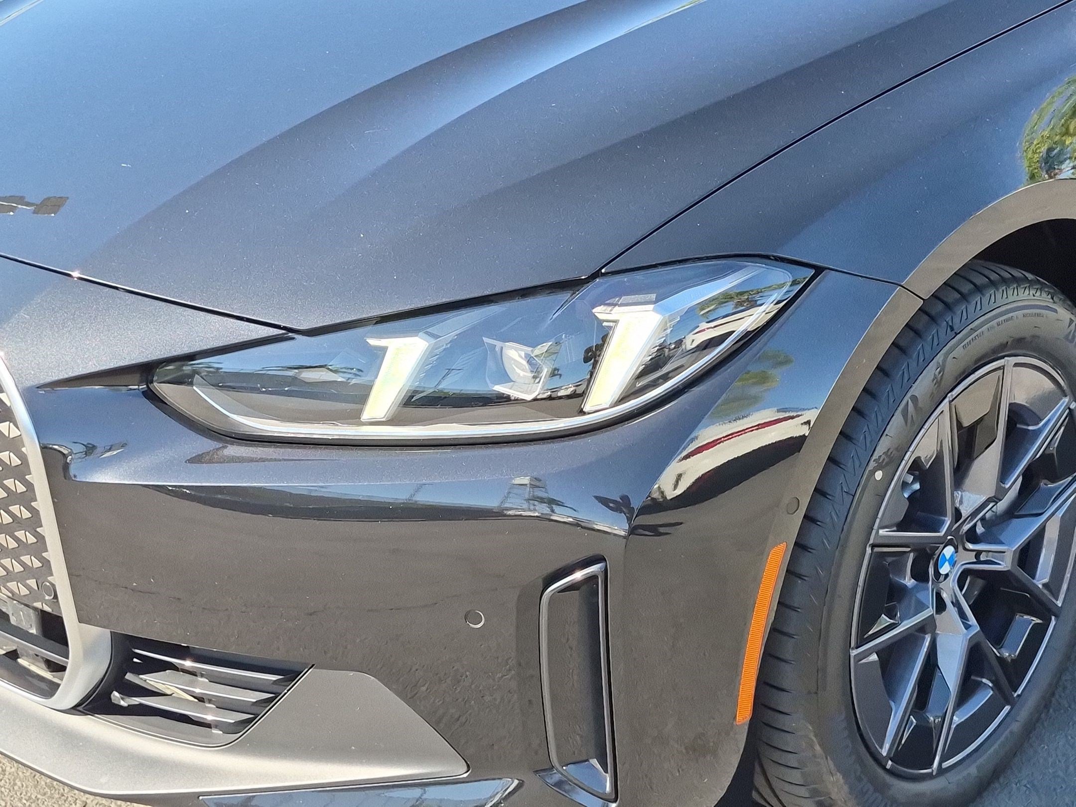 Used 2025 BMW i4 eDrive40 w/ Parking Assistance Package RWD image 11