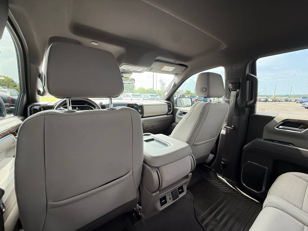 Used 2025 GMC Sierra 1500 SLE AWD/4WD image 27