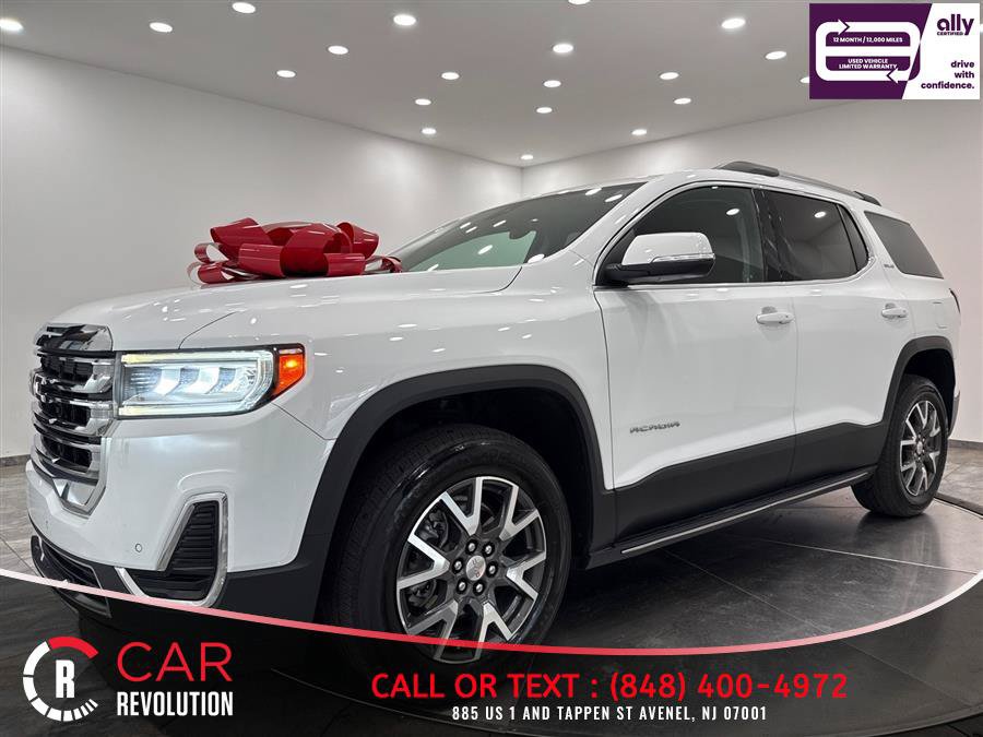 Used 2023 GMC Acadia SLE w/ Driver Convenience Package FWD image 3