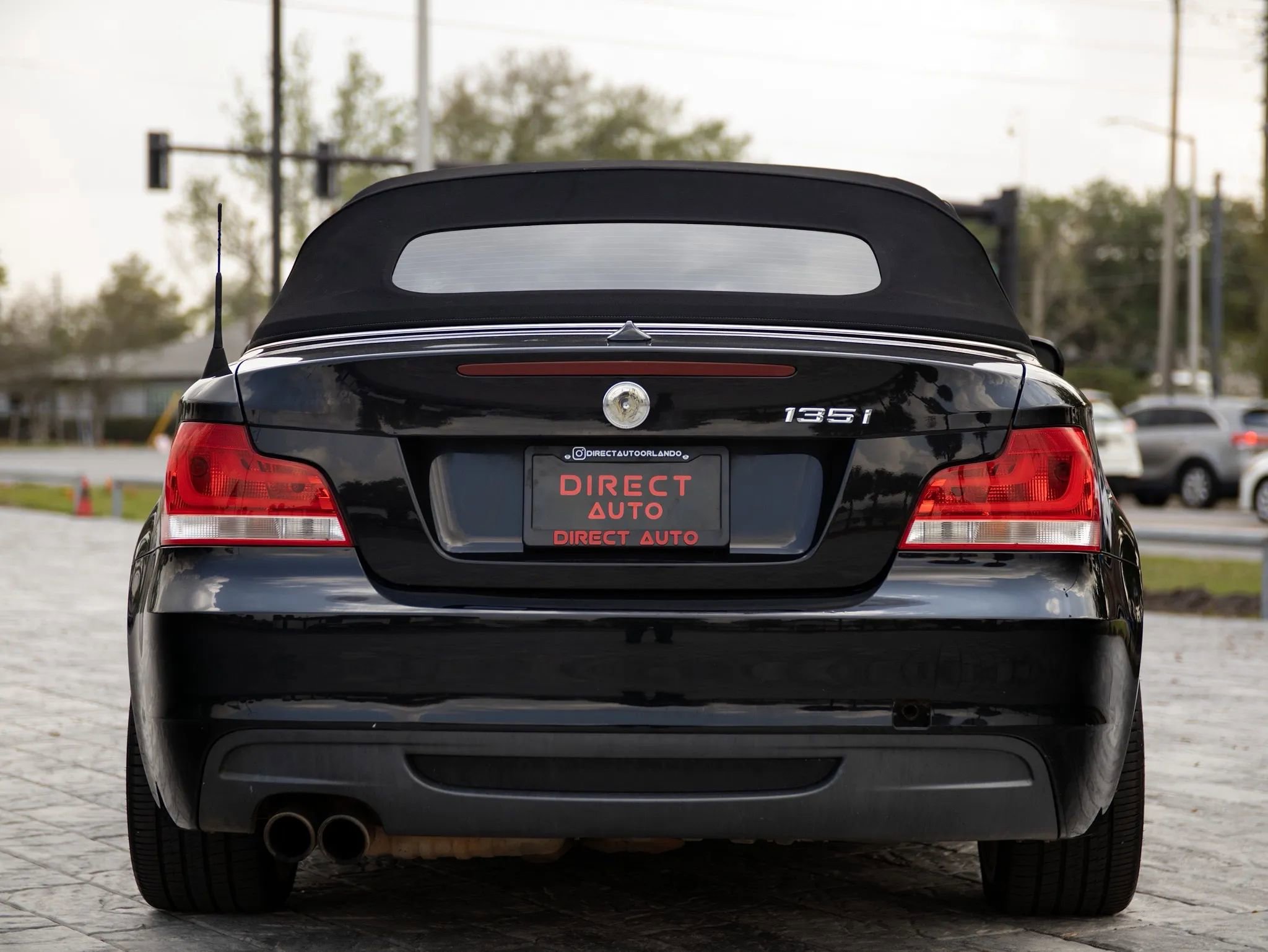 Used 2012 BMW 135i Convertible RWD image 9