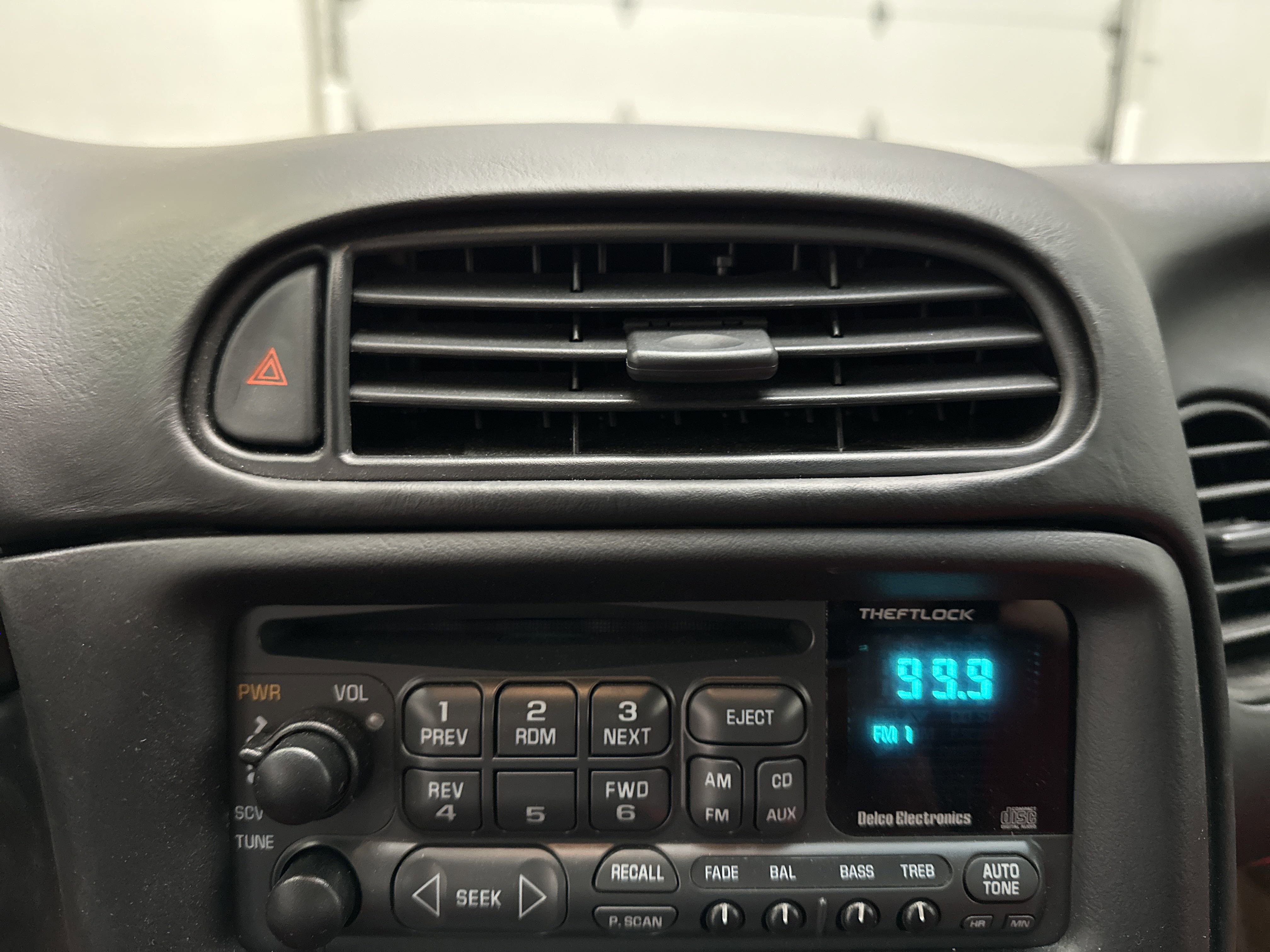 Used 2001 Chevrolet Corvette Z06 w/ Memory Pkg image 23