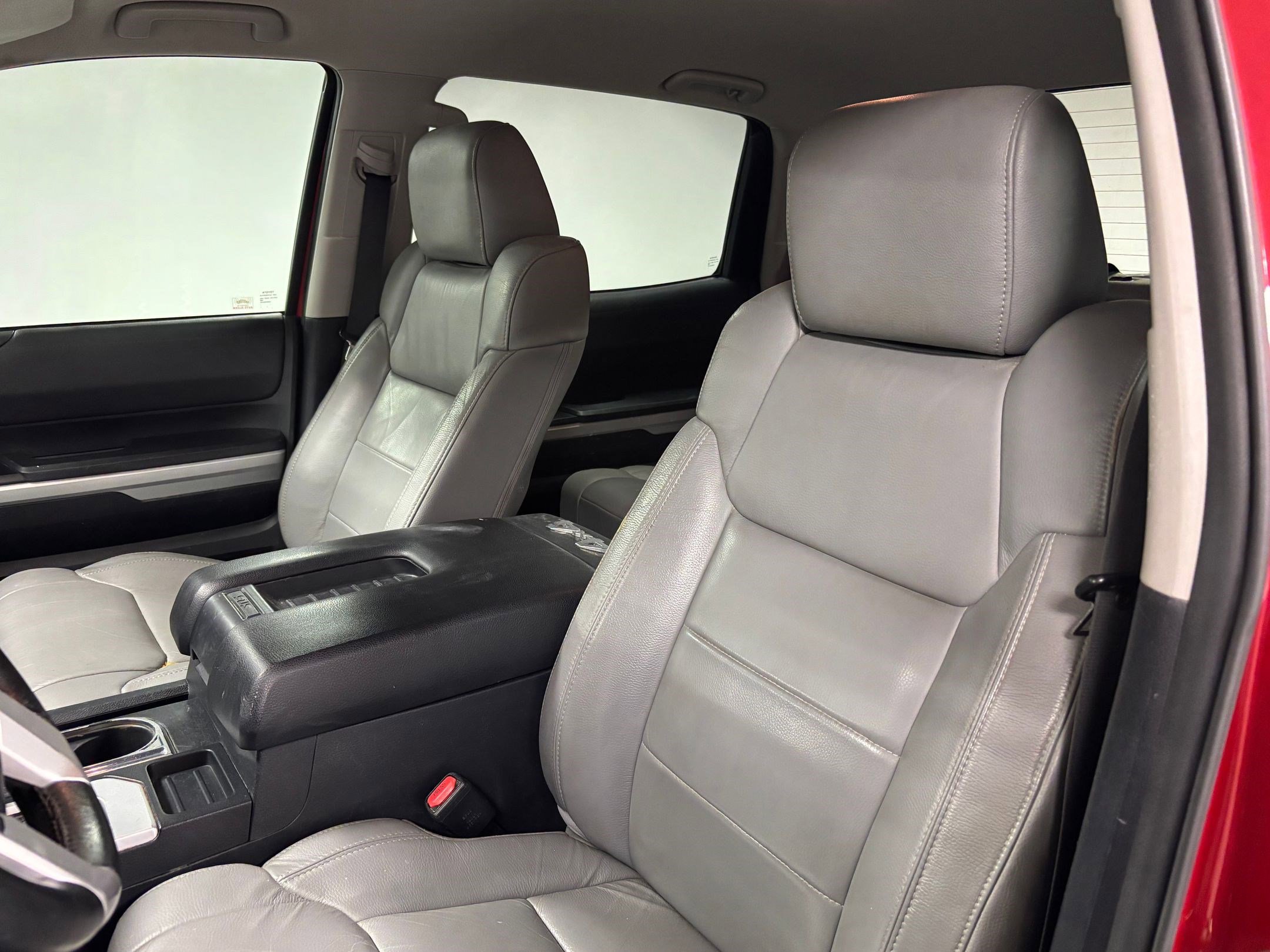 Used 2020 Toyota Tundra SR5 w/ SR5 Leather Package image 20