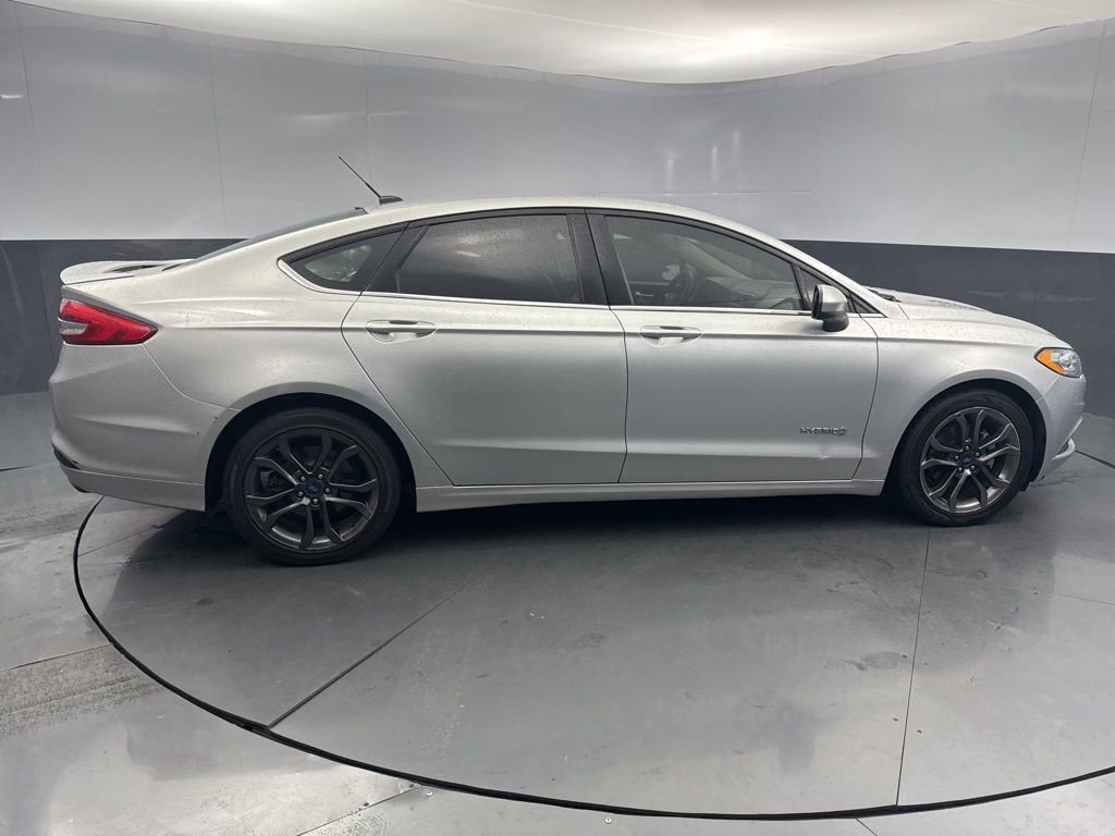Used 2018 Ford Fusion SE w/ Equipment Group 601A image 6