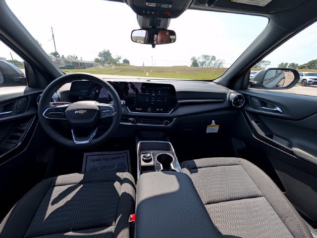 New 2027 Chevrolet Equinox LT FWD image 12