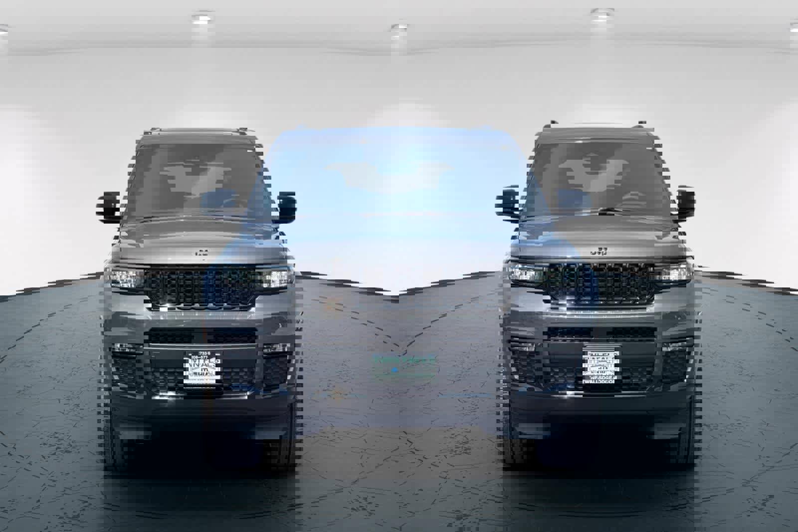 New 2025 Jeep Grand Cherokee L Limited w/ Black Appearance Package image 10