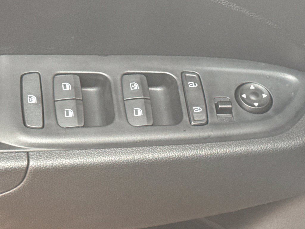 New 2026 Hyundai Venue SEL FWD image 22