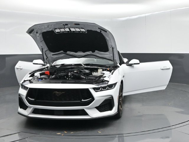 Used 2025 Ford Mustang GT Premium RWD image 60