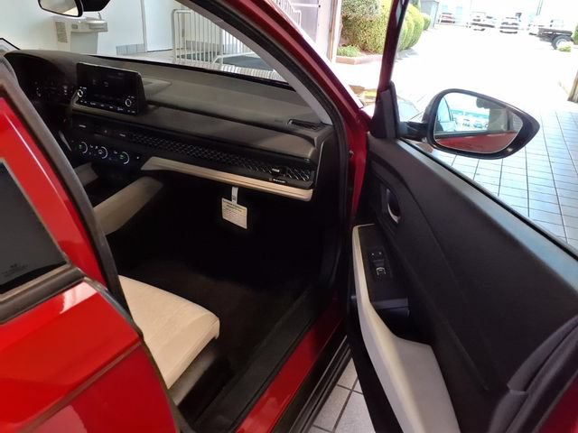 Certified 2025 Honda Accord SE image 23