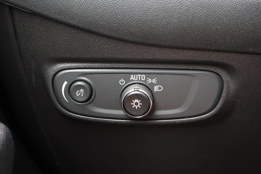 Used 2023 Chevrolet Equinox LT AWD/4WD image 37