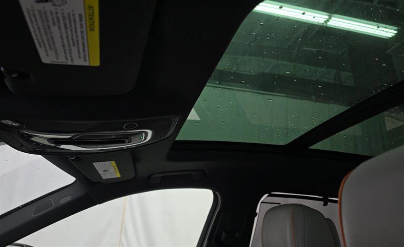 Used 2024 Audi Q8 e-tron Prestige image 7