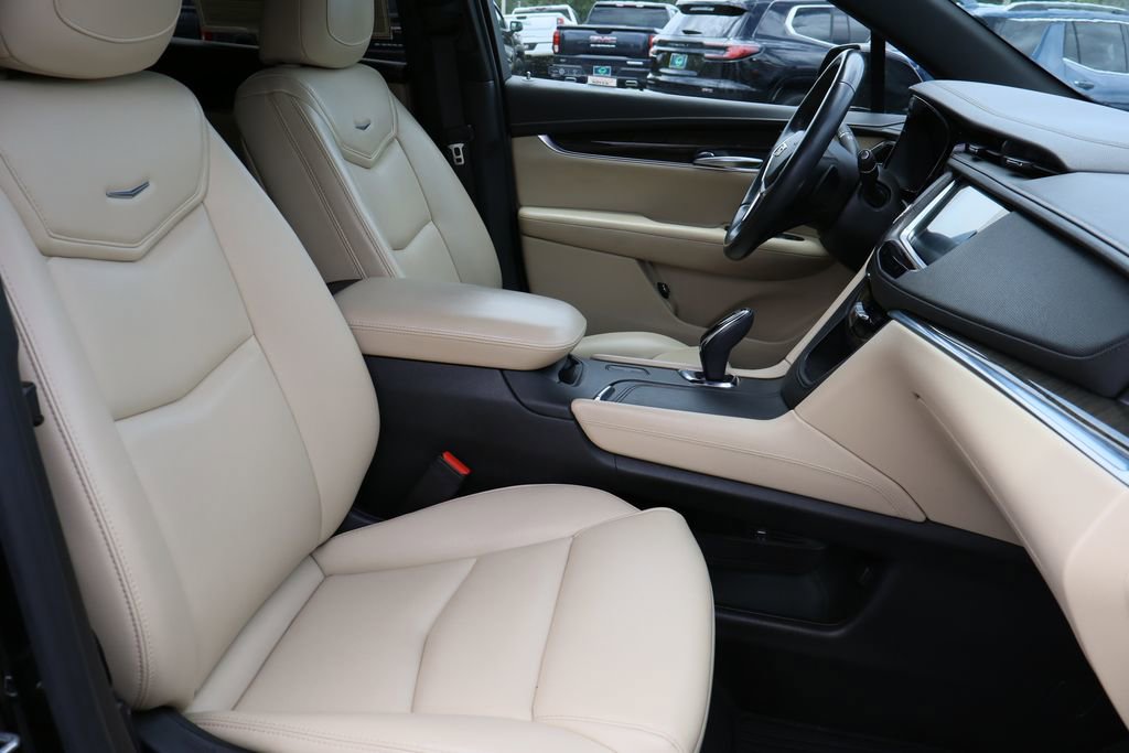 Used 2018 Cadillac XT5 FWD image 28