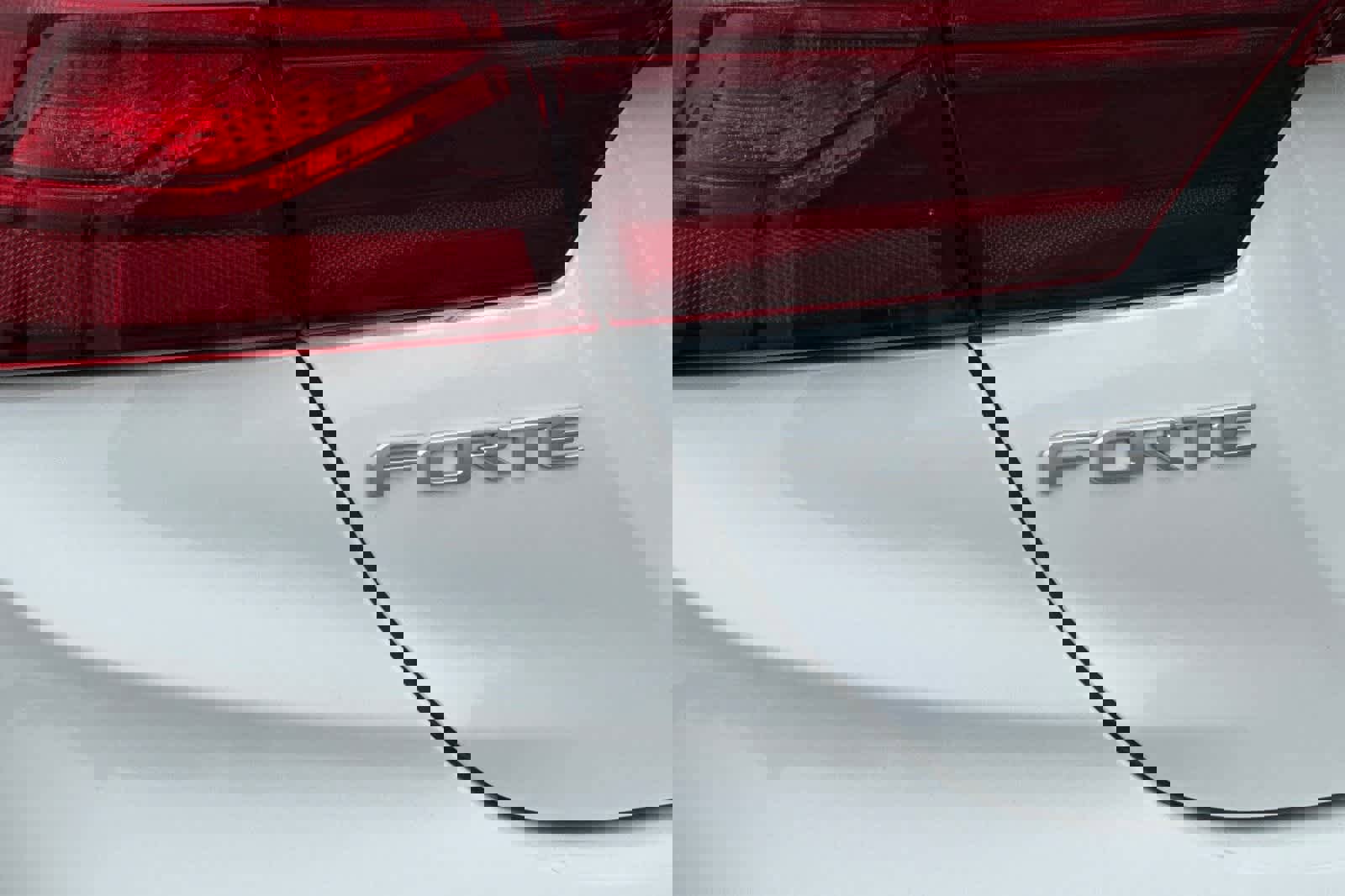 Used 2024 Kia Forte LXS image 32