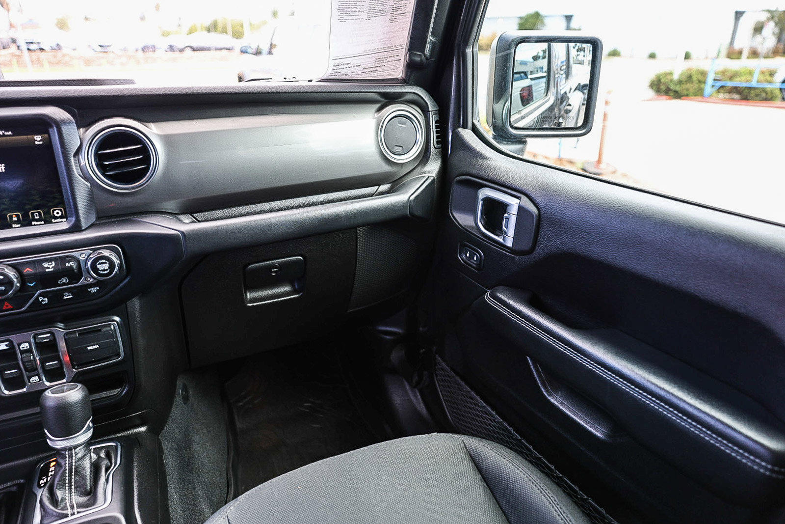 Used 2020 Jeep Gladiator Overland image 6