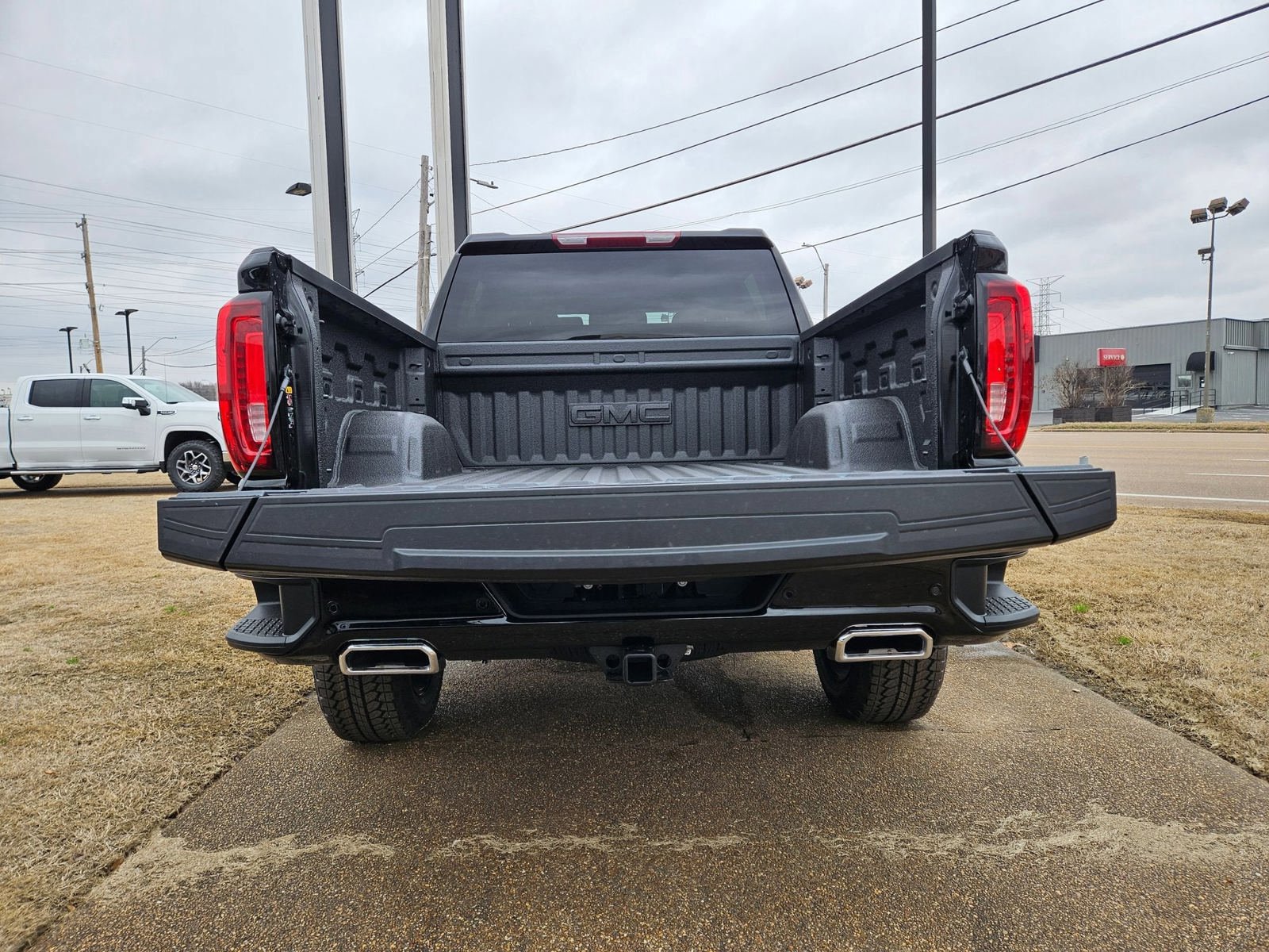 New 2026 GMC Sierra 1500 AT4 w/ LPO, Black Badging Package image 30