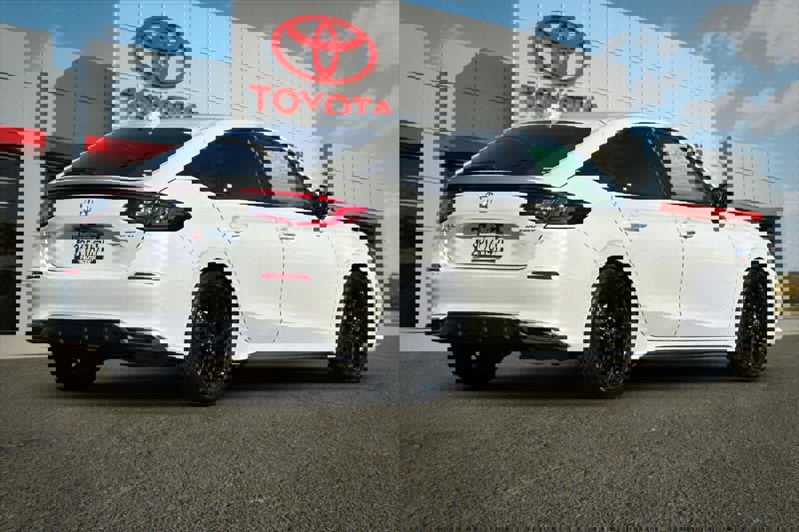 Used 2024 Honda Civic Sport image 3