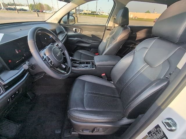 Used 2024 Kia Sorento EX w/ Panoramic Sunroof Package image 11