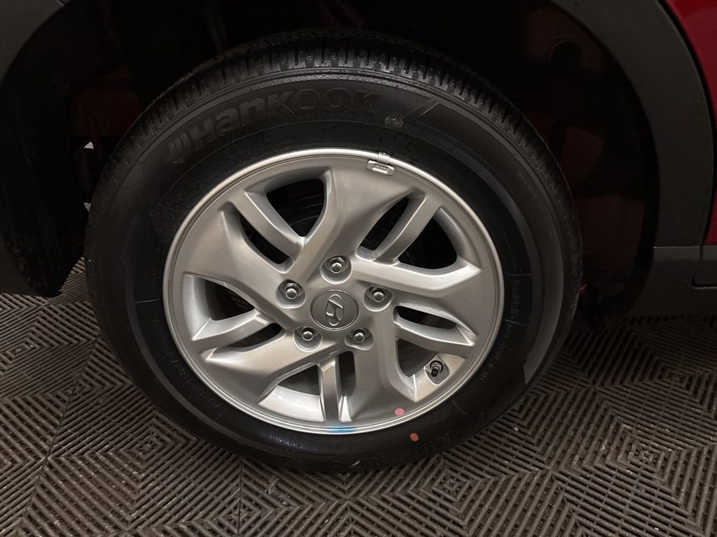 Certified 2026 Hyundai Venue SE image 24