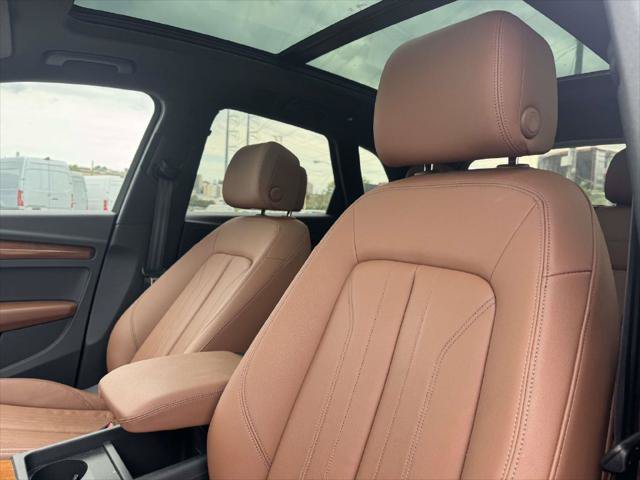 Used 2023 Audi Q5 2.0T Premium w/ Convenience Package AWD/4WD image 19