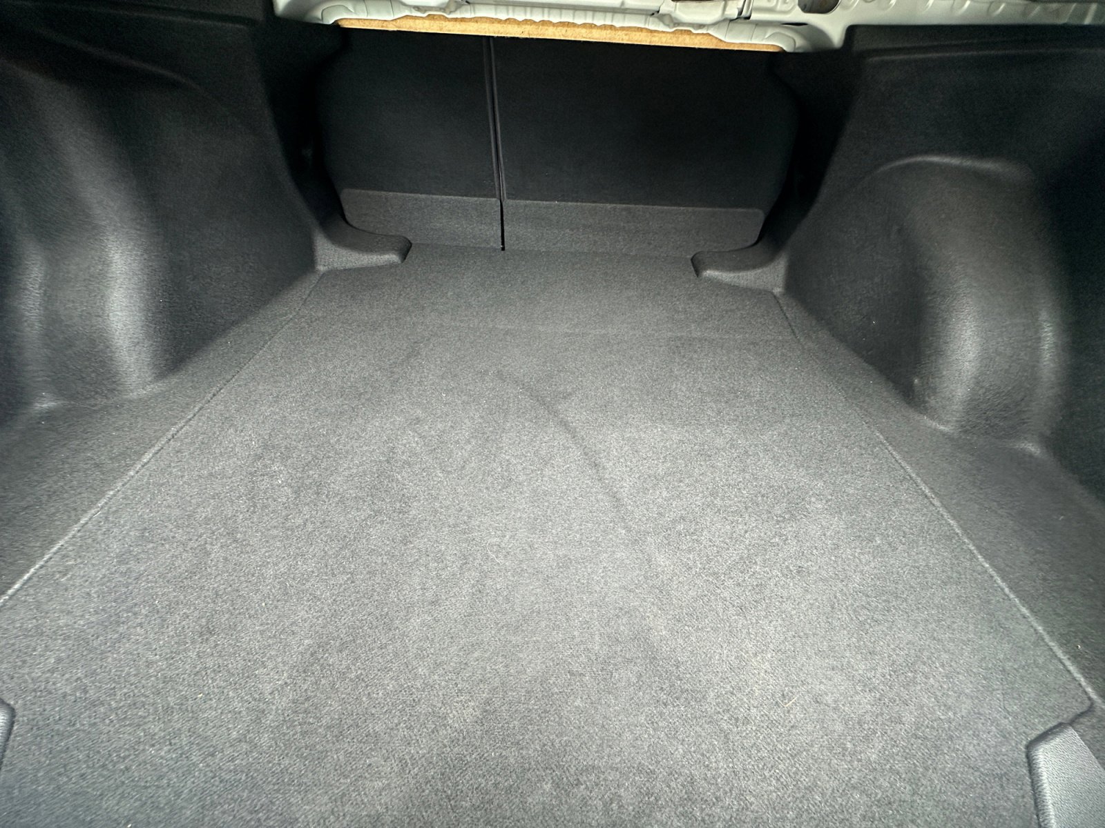 Used 2022 Toyota Corolla LE FWD image 15