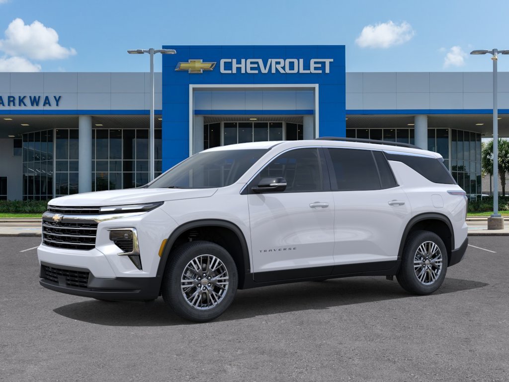 New 2027 Chevrolet Traverse LT w/ Driver Confidence Package AWD/4WD image 2