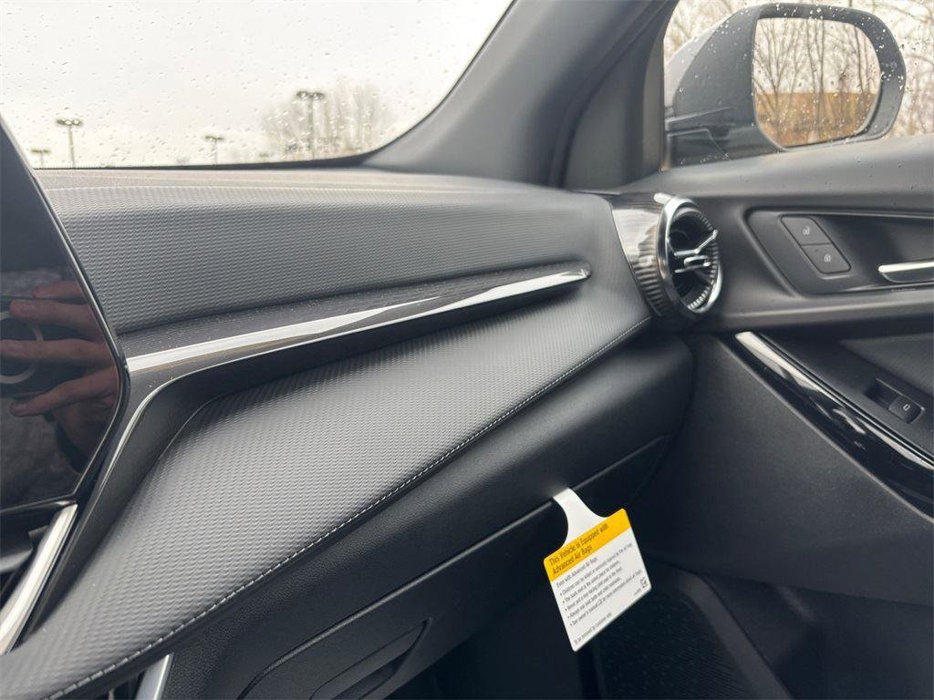 New 2026 Chevrolet Equinox LT w/ Safety and Technology Package image 30