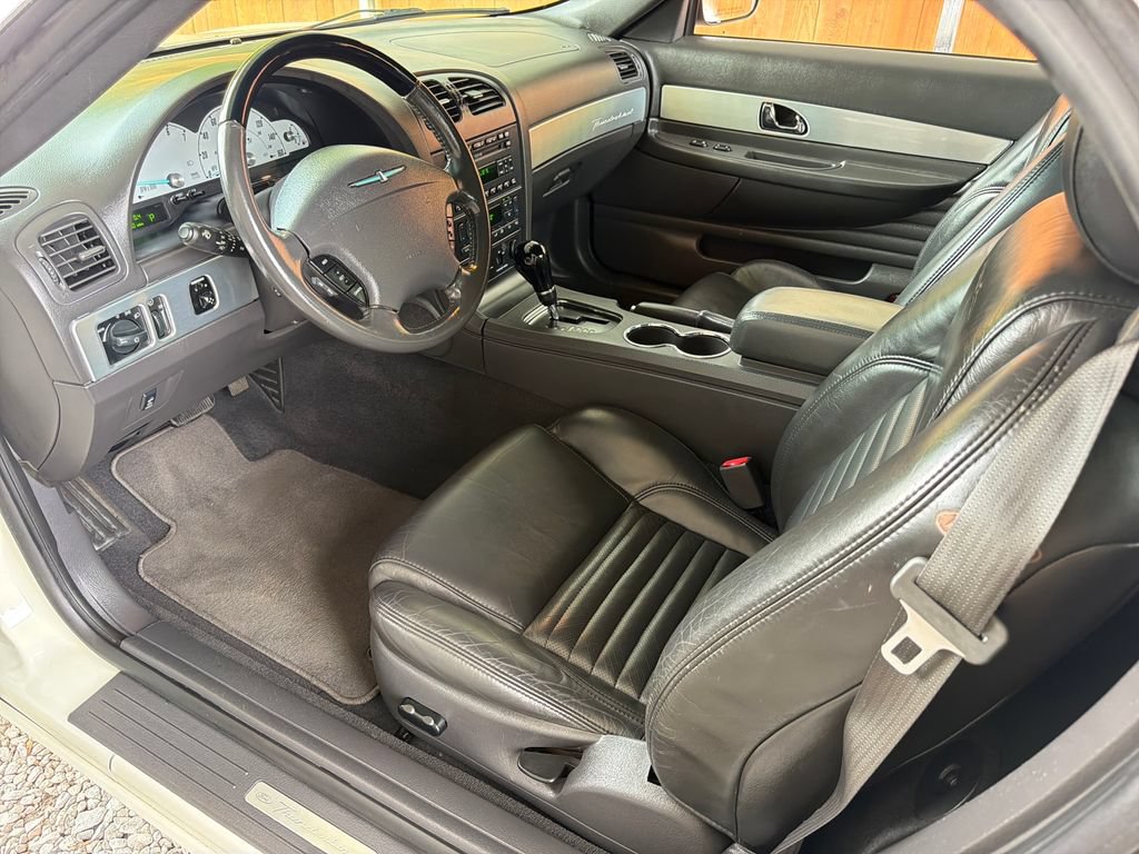 Used 2002 Ford Thunderbird RWD image 2