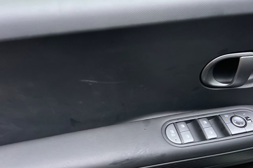 New 2026 Hyundai Ioniq 5 SE image 9