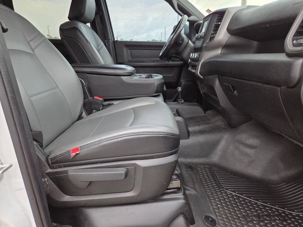 Used 2022 RAM 2500 Tradesman w/ Chrome Appearance Group AWD/4WD image 14