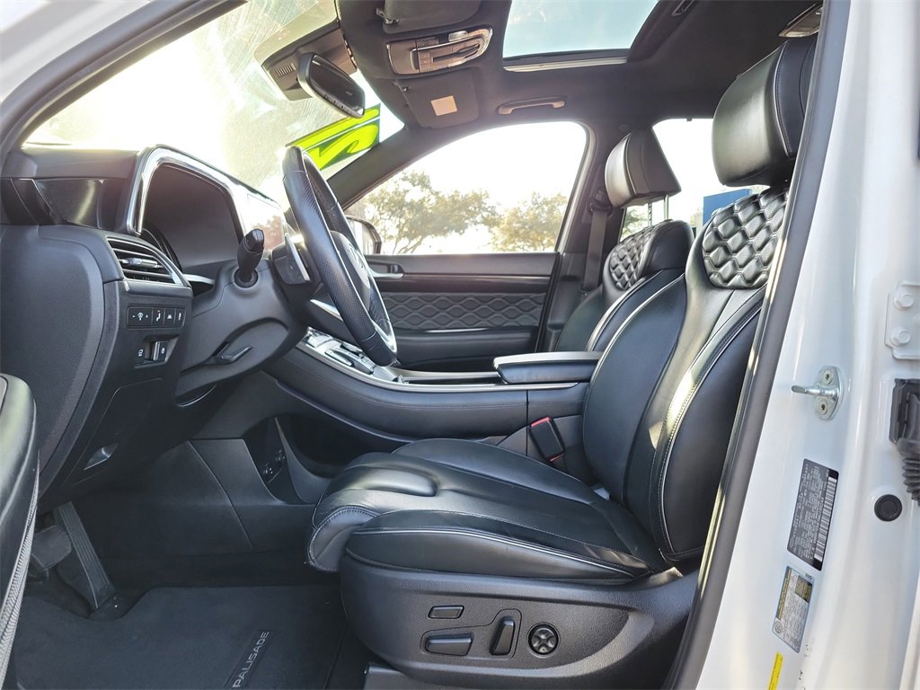 Used 2021 Hyundai Palisade Calligraphy image 25