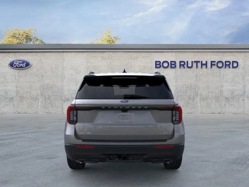 New 2026 Ford Explorer Active image 6