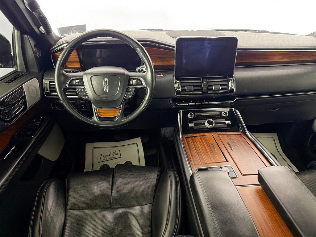 Used 2019 Lincoln Navigator L Reserve image 20
