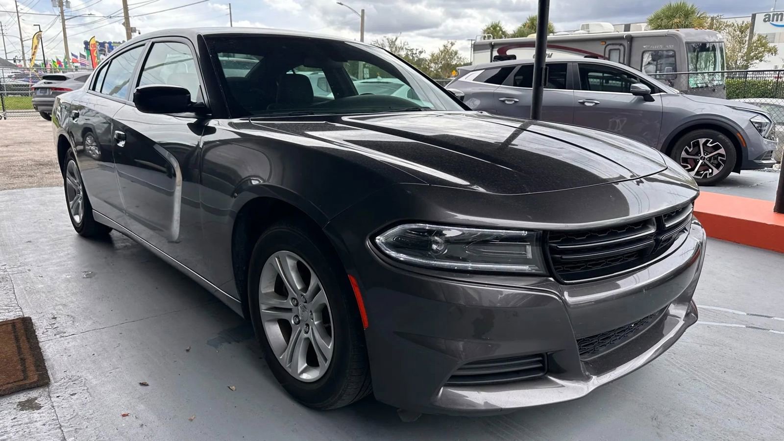 Used 2023 Dodge Charger SXT image 6