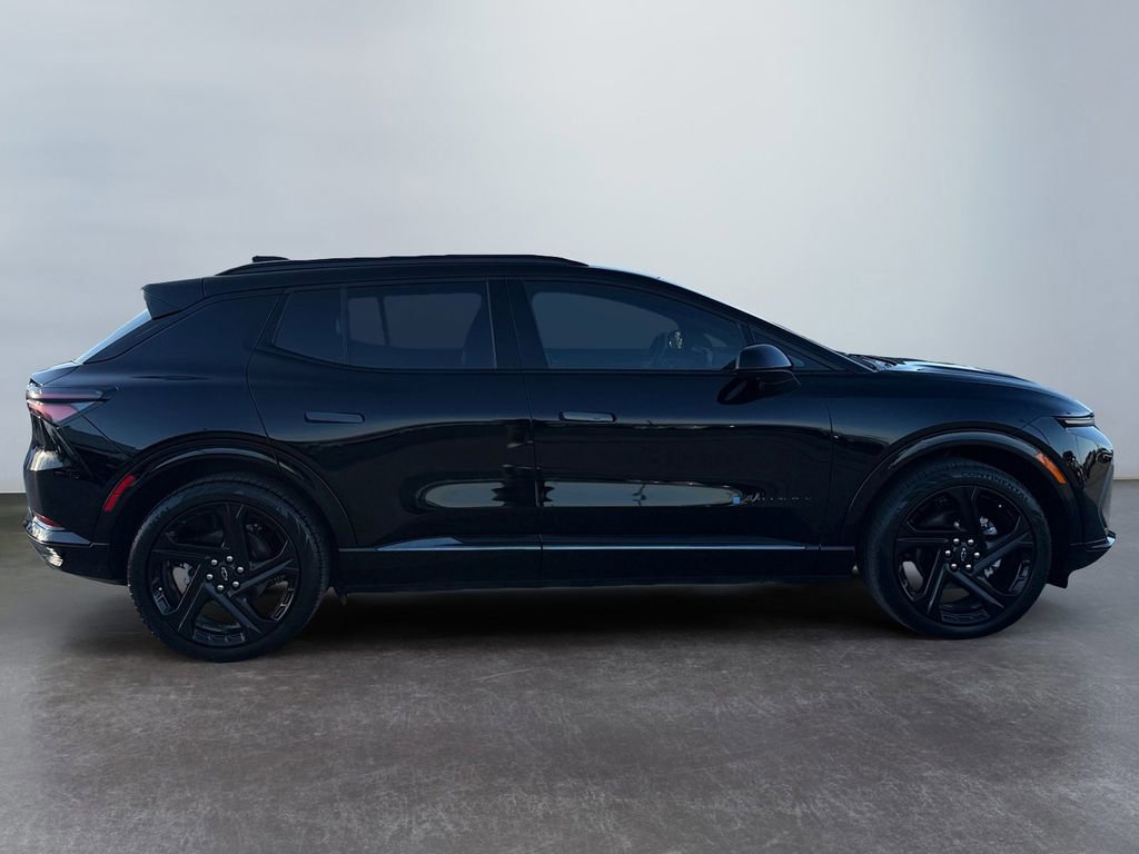 Certified 2025 Chevrolet Equinox EV RS image 2