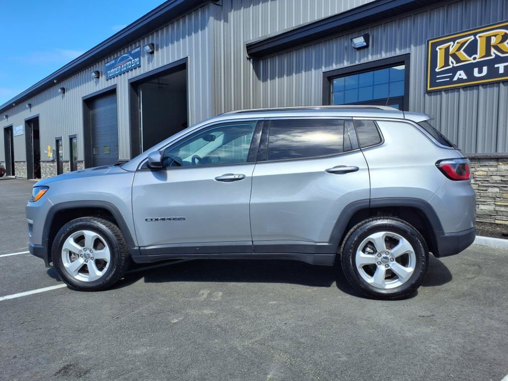 Used 2019 Jeep Compass Latitude AWD/4WD image 4