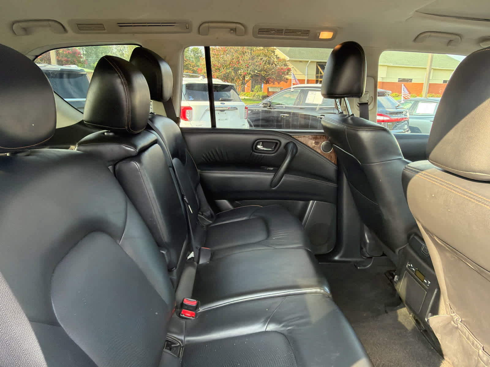 Used 2020 Nissan Armada SL w/ Premium Package AWD/4WD image 10