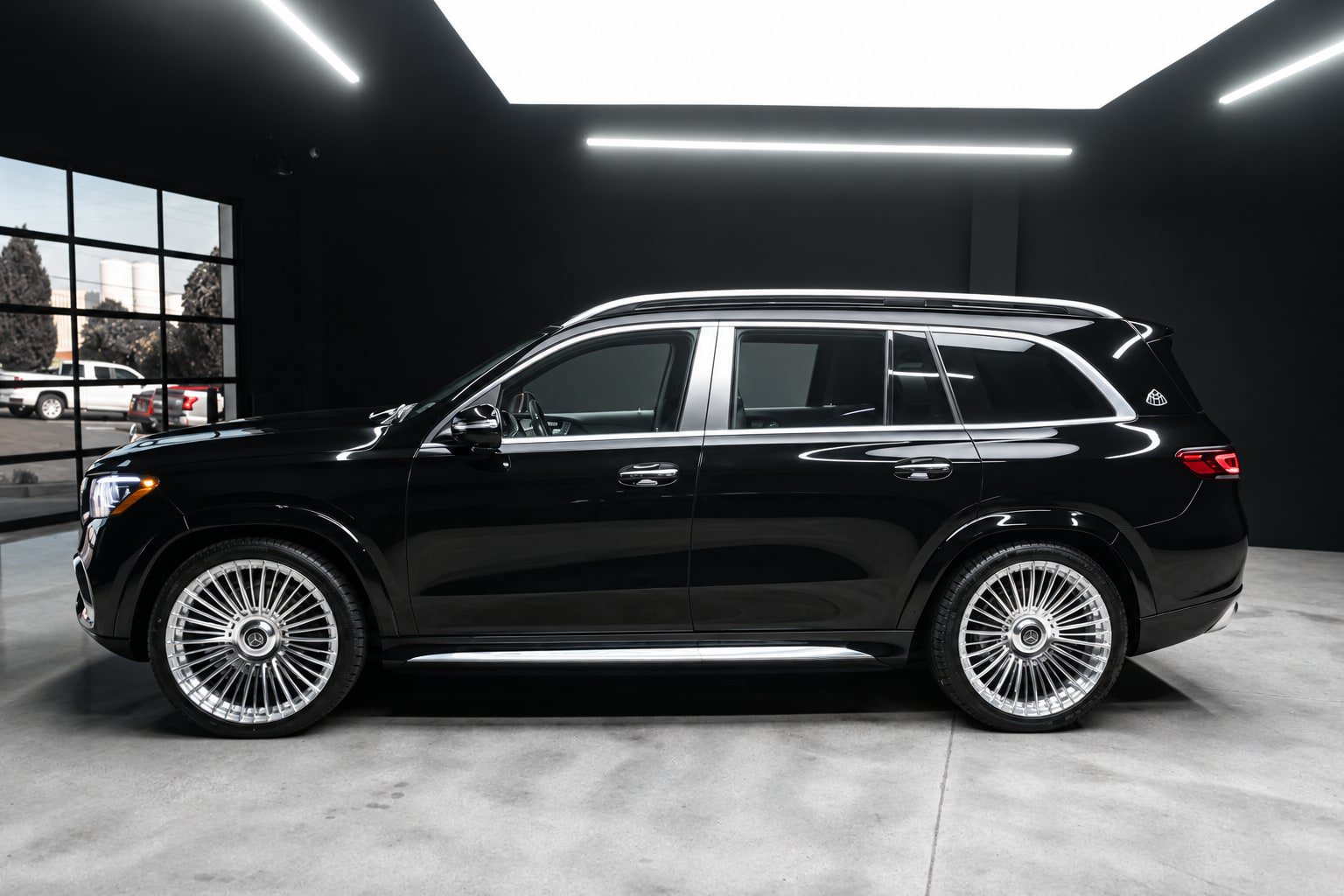 Used 2022 Mercedes-Benz Maybach GLS 600 4MATIC image 10