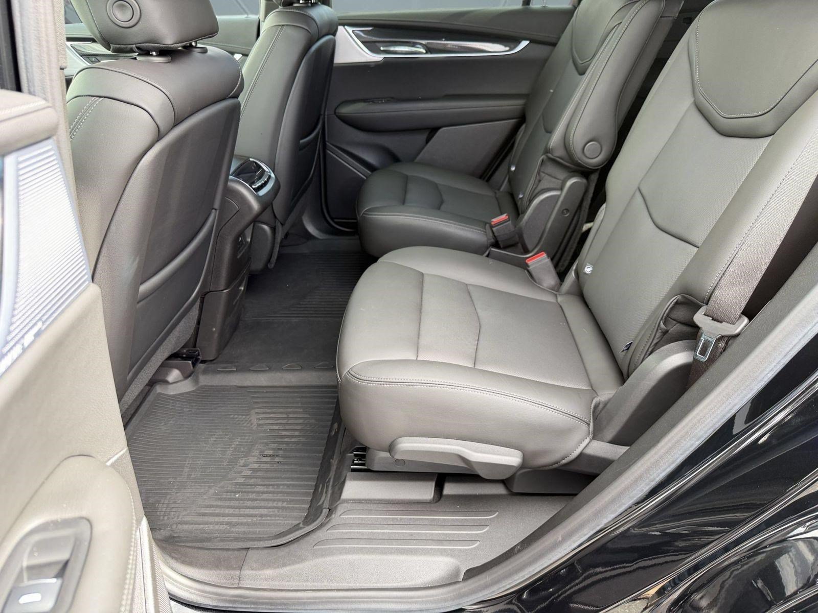 Used 2024 Cadillac XT6 Sport w/ LPO, Onyx Lite Package AWD/4WD image 22