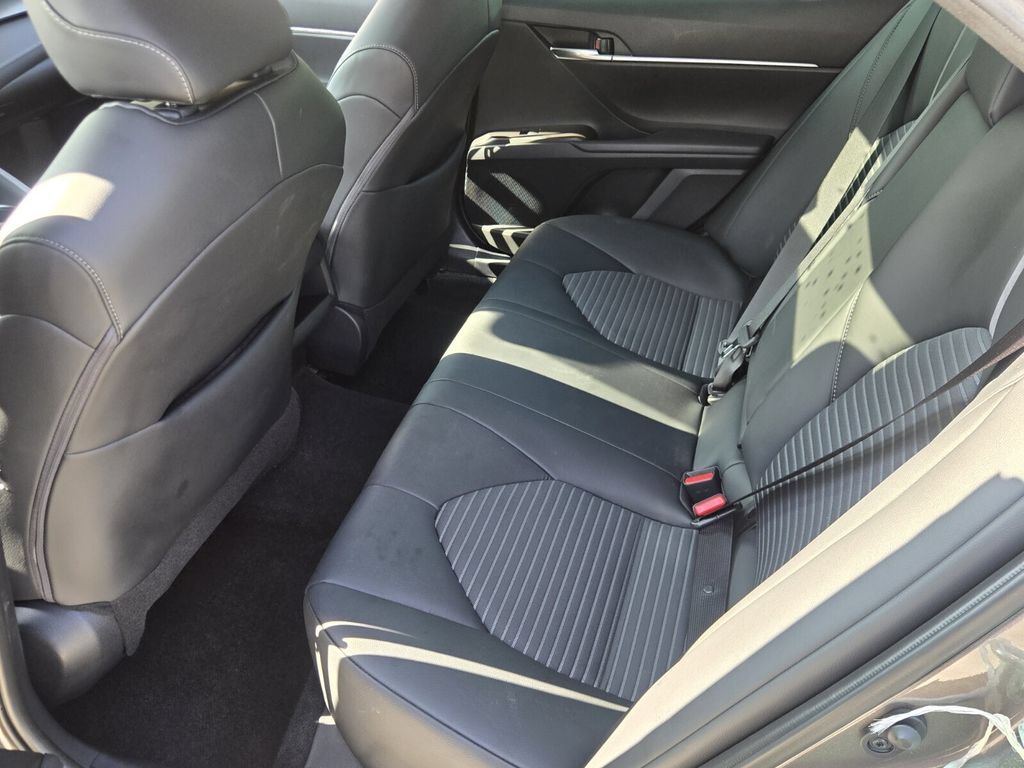 Used 2024 Toyota Camry SE w/ Convenience Package FWD image 10