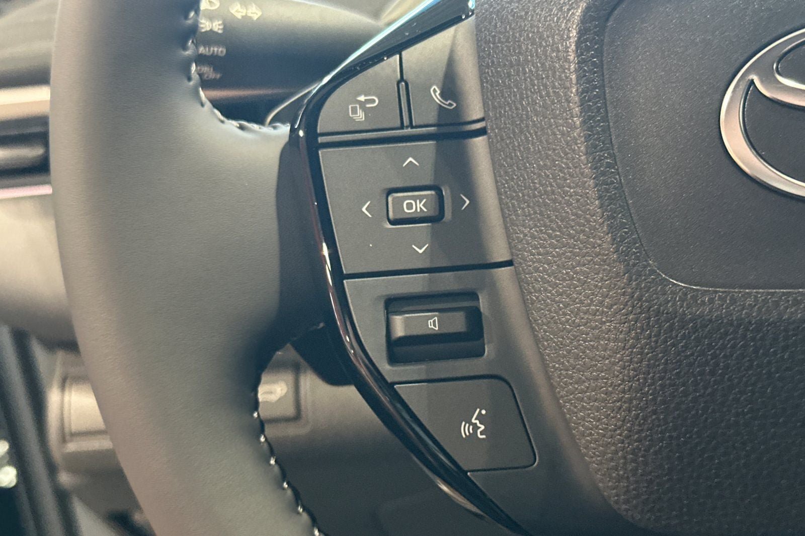 New 2026 Toyota C-HR AWD/4WD image 26