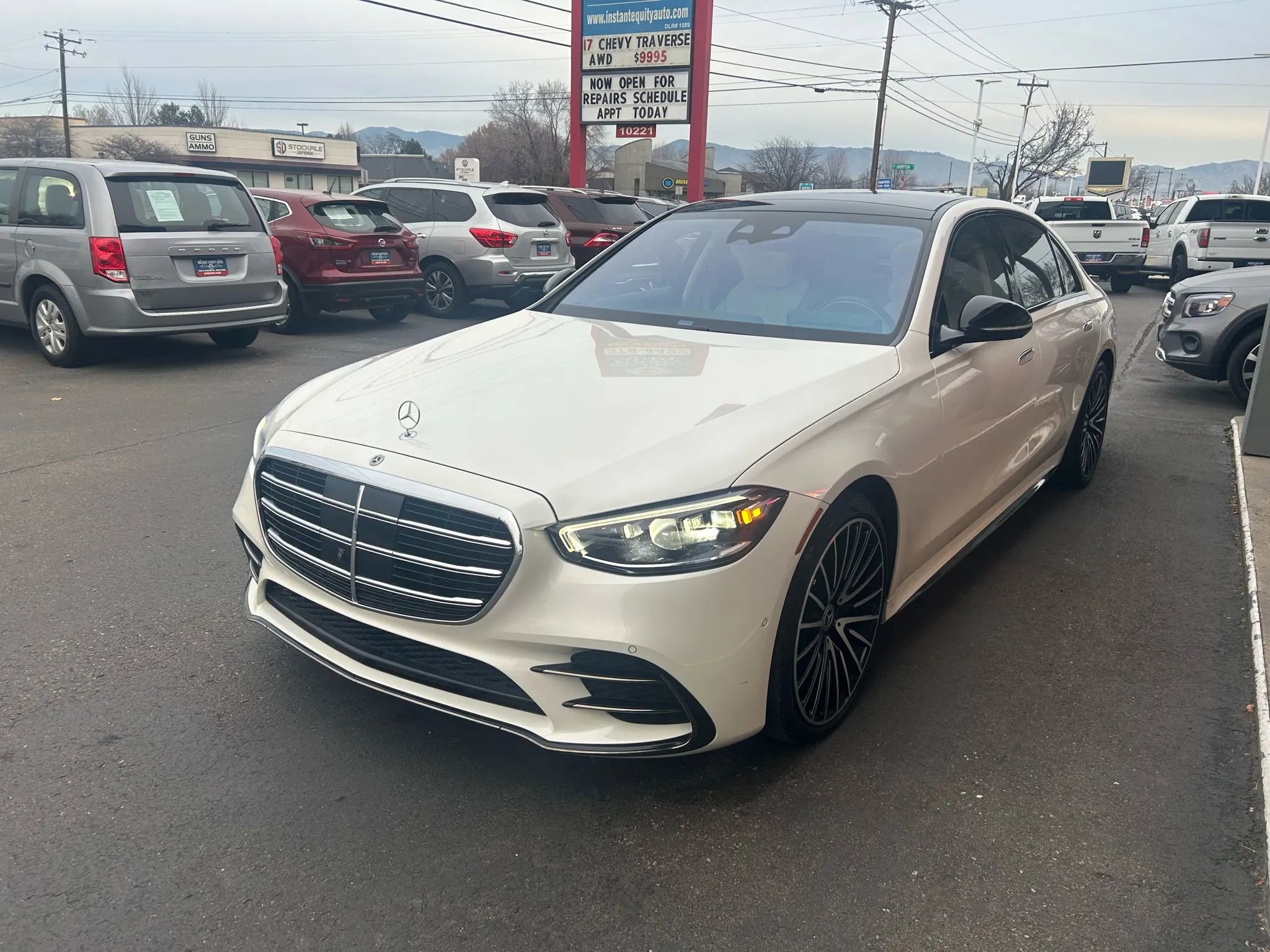 Used 2023 Mercedes-Benz S 580 4MATIC Sedan image 38