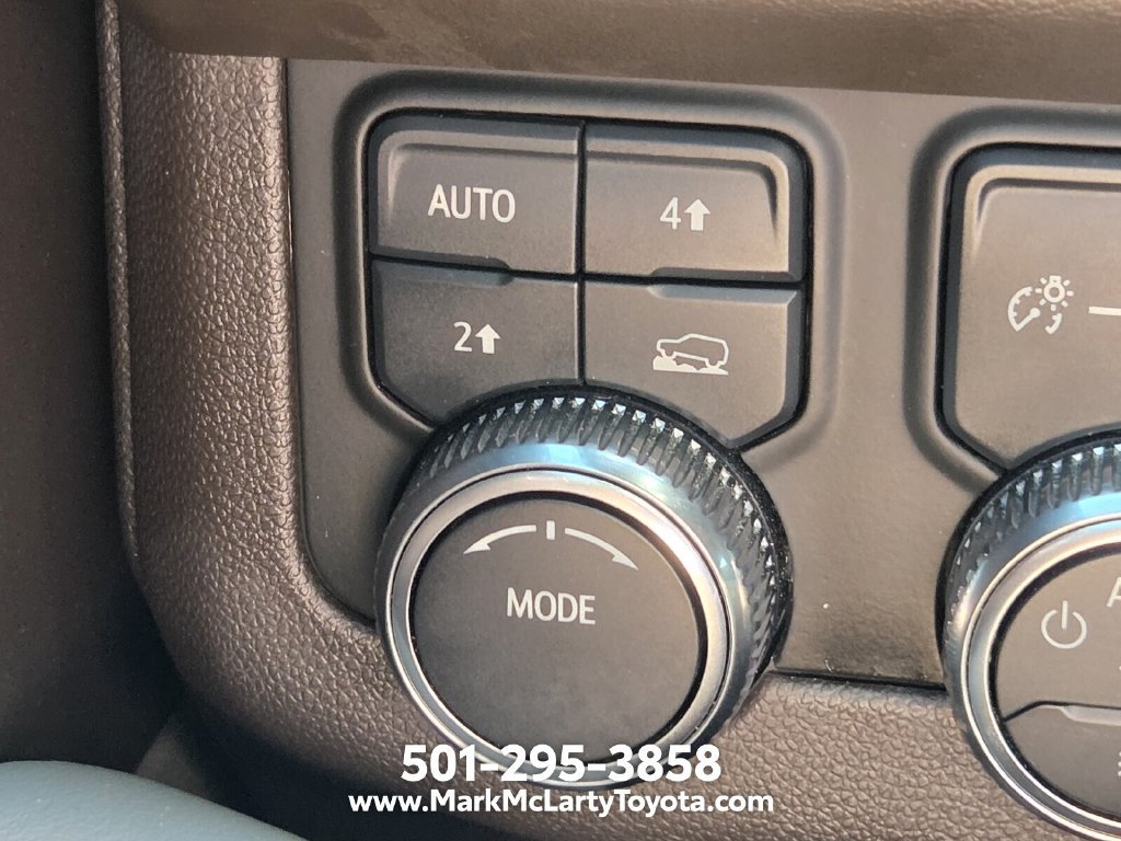 Used 2021 GMC Yukon SLT w/ SLT Premium Package AWD/4WD image 30