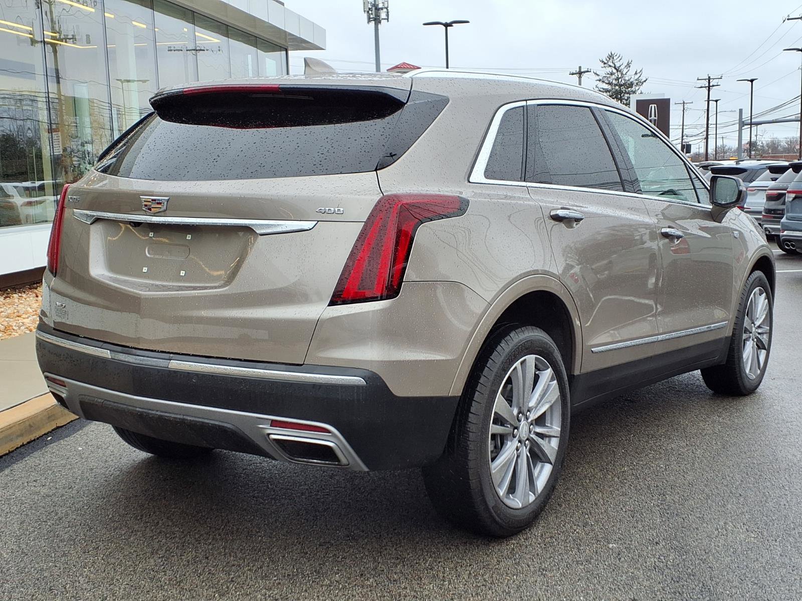 Used 2023 Cadillac XT5 Premium Luxury image 4