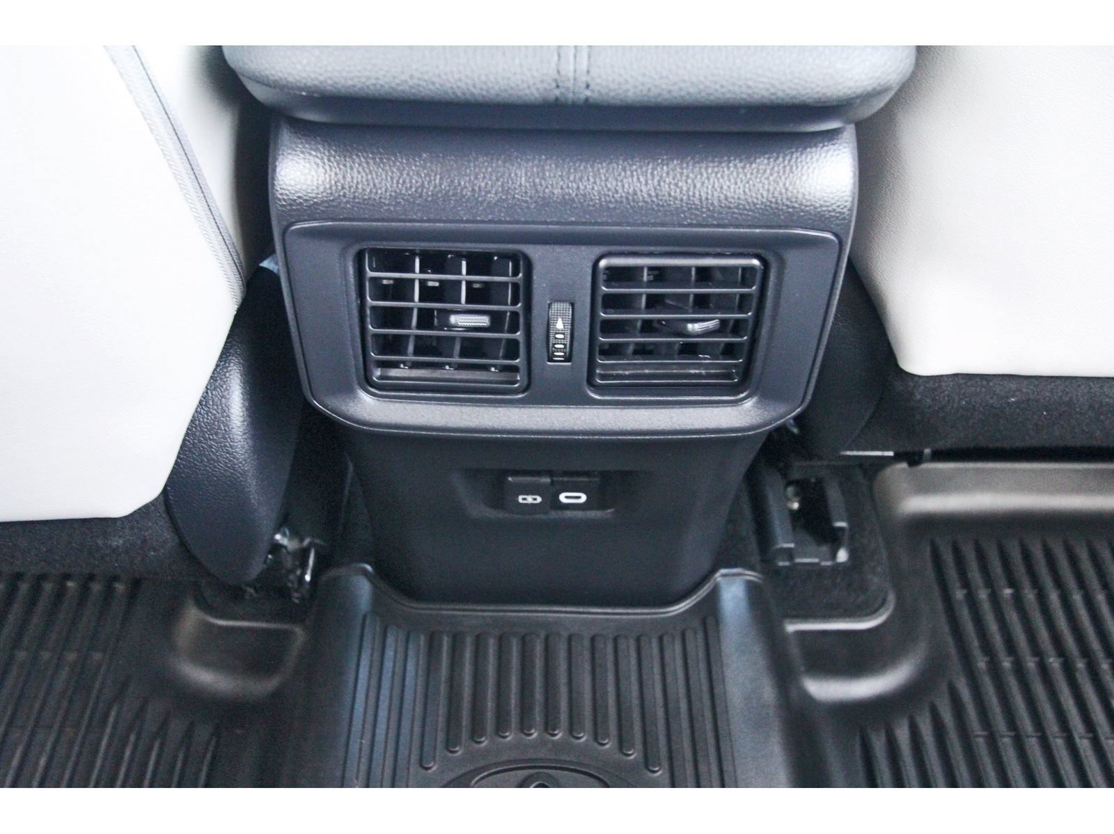 Used 2025 Toyota RAV4 Limited w/ Advanced Technology Package AWD/4WD image 15