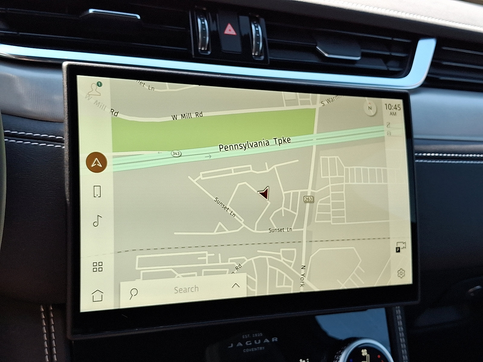 Used 2025 Jaguar F-PACE R-Dynamic S image 18