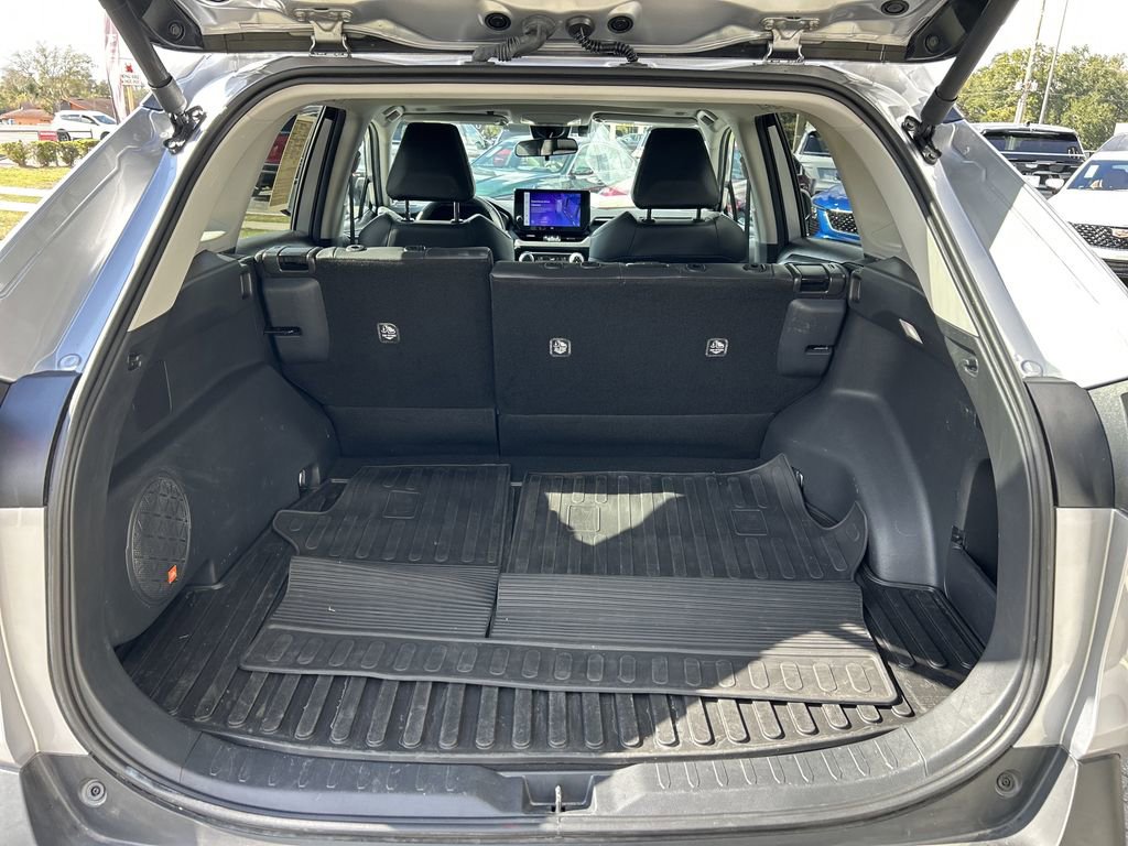 Used 2024 Toyota RAV4 XLE Premium image 11