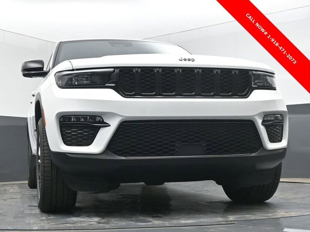 New 2025 Jeep Grand Cherokee Limited AWD/4WD image 45