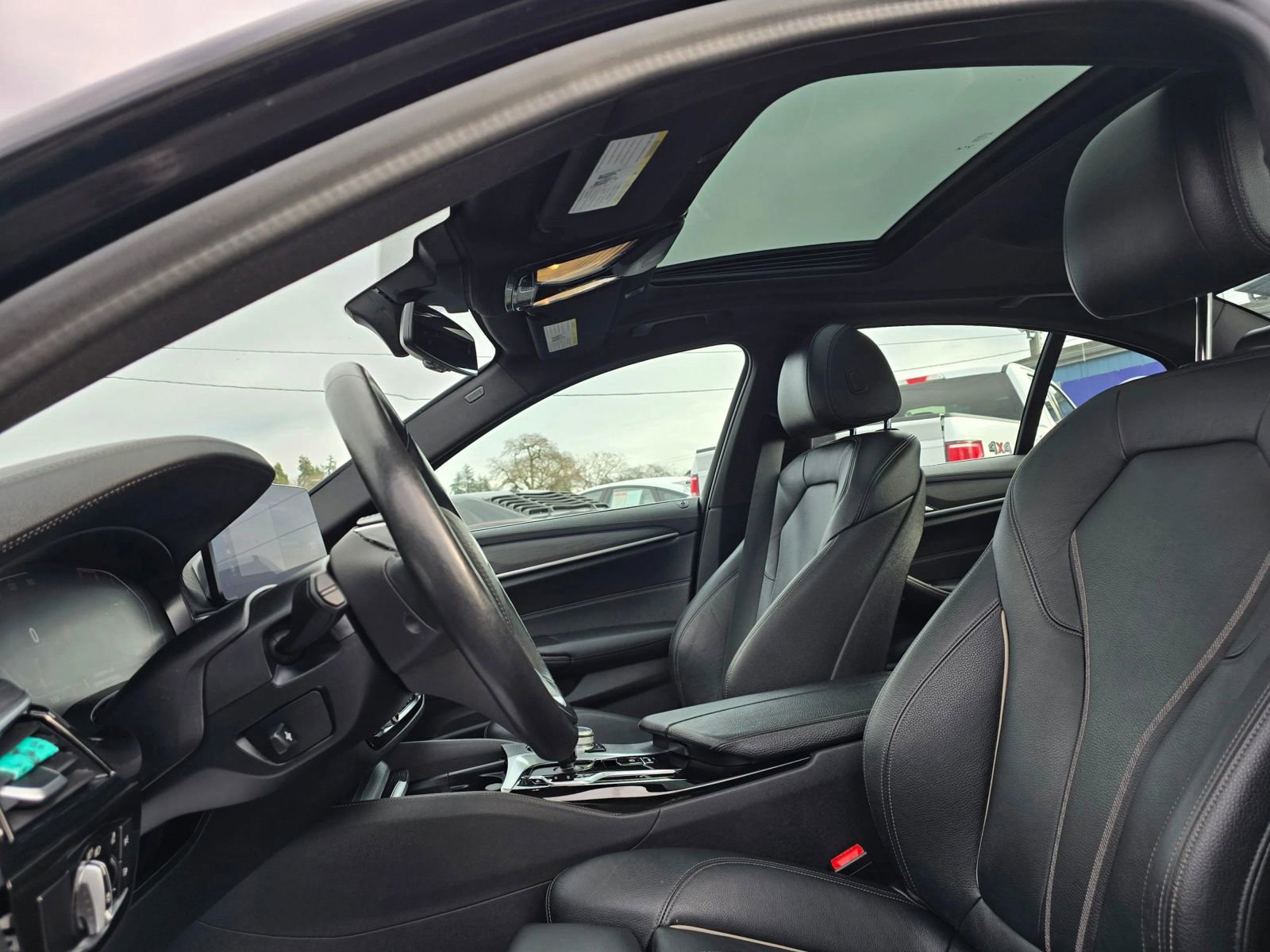 Used 2021 BMW 530i xDrive image 20