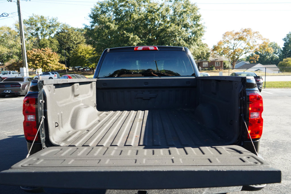 Used 2018 Chevrolet Silverado 1500 LT w/ All Star Edition AWD/4WD image 14